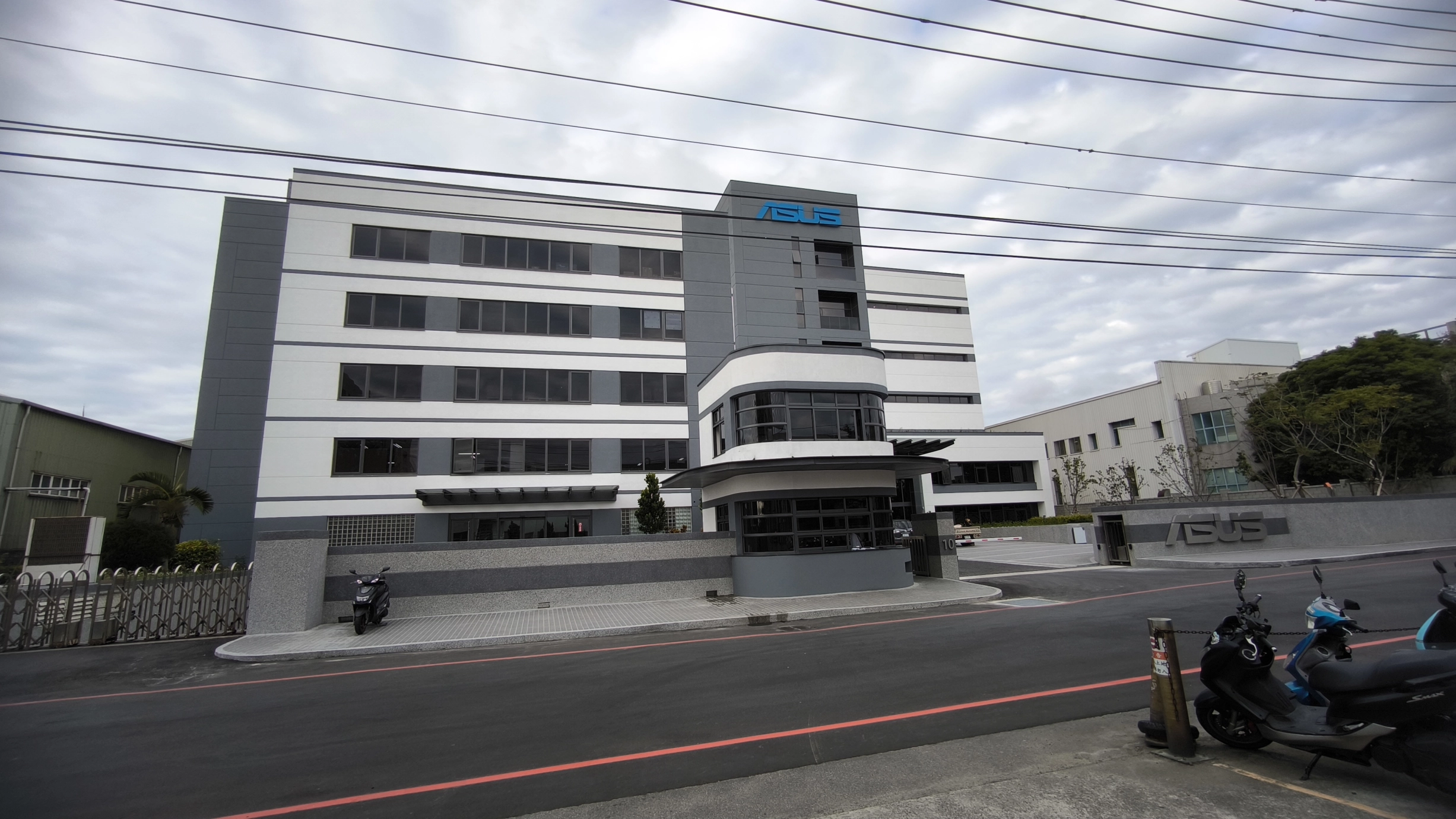 華碩電腦股份有限公司